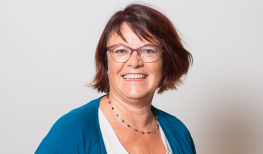 AB_780x500_Riezler_Ingrid_Porträt2016