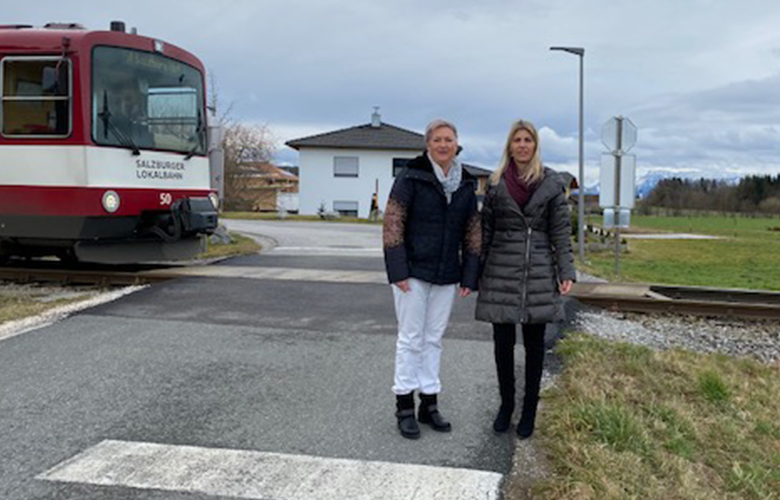 AB_780x500_Klausner_Widmann_Bahnübergang