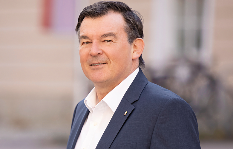 AB_780x500_Wanner_Michael_Porträt_2021